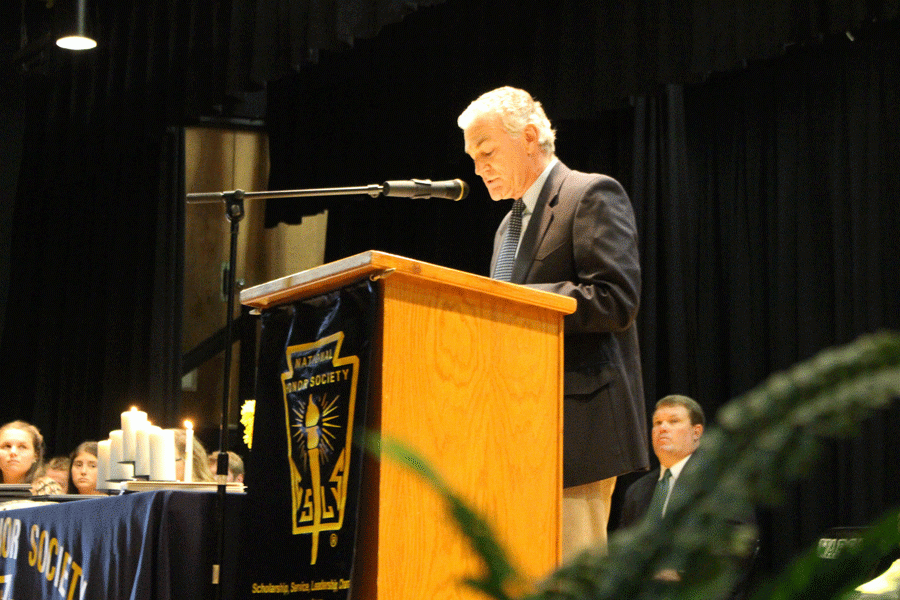 Superintendent Shawn Poyser was the guest speaker on September 28 for the NHS induction. This is Poyser’s first year with Warsaw as the new superintendent. 
