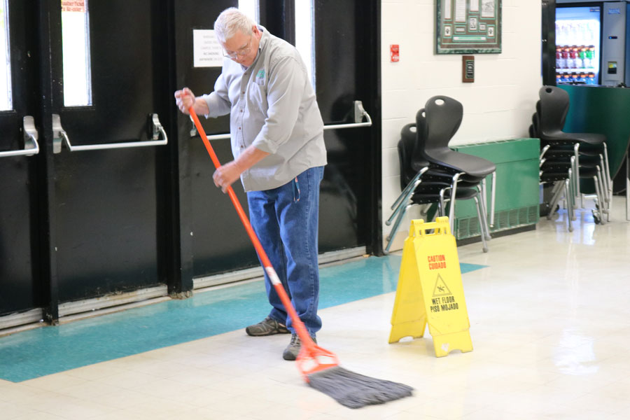 Students show appreciation for custodians – The Wildcat