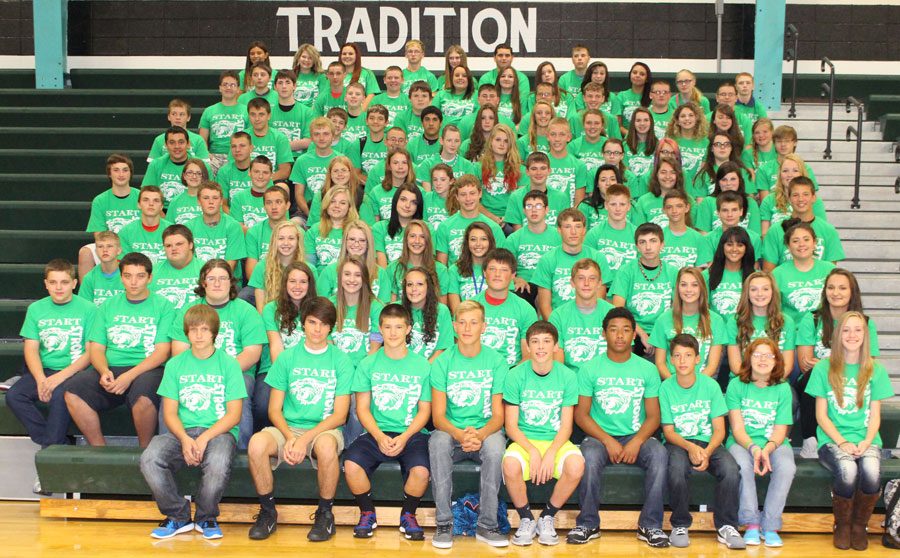 The Class of 2019 poses for their group picture during their freshman year.